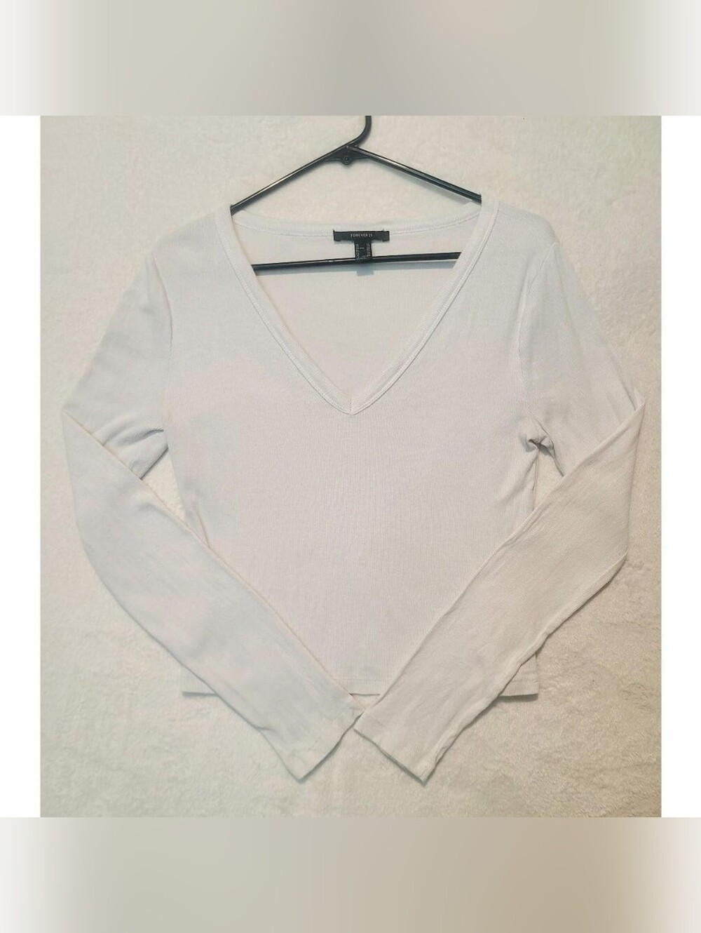 Forever 21 White V-Neck Ribbed Long Sleeve Top